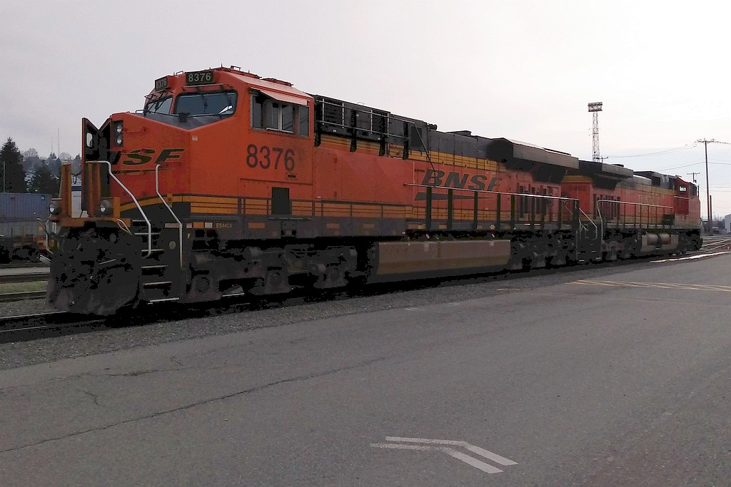 BNSF 8376